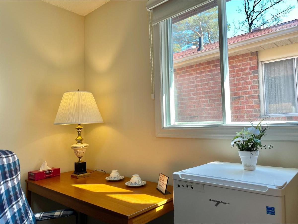 77 Nice And Warm Series Rooms Toronto Kültér fotó