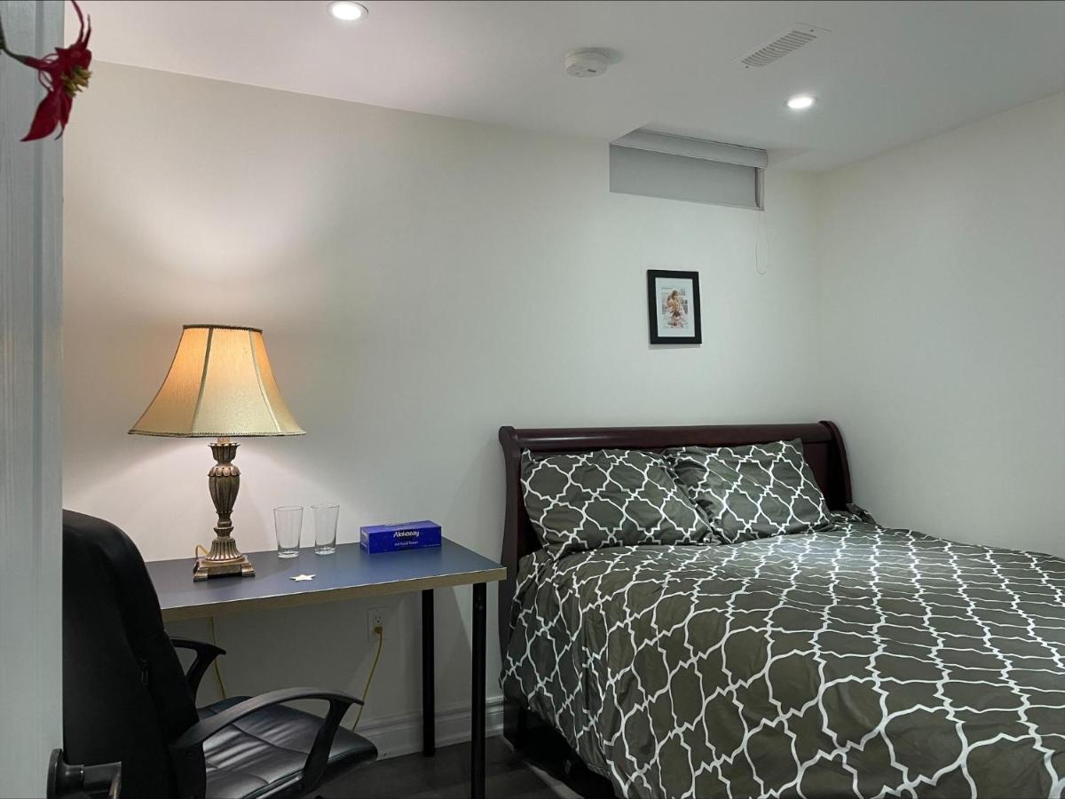 77 Nice And Warm Series Rooms Toronto Kültér fotó
